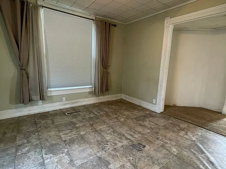 727 Congress St — Photo 13