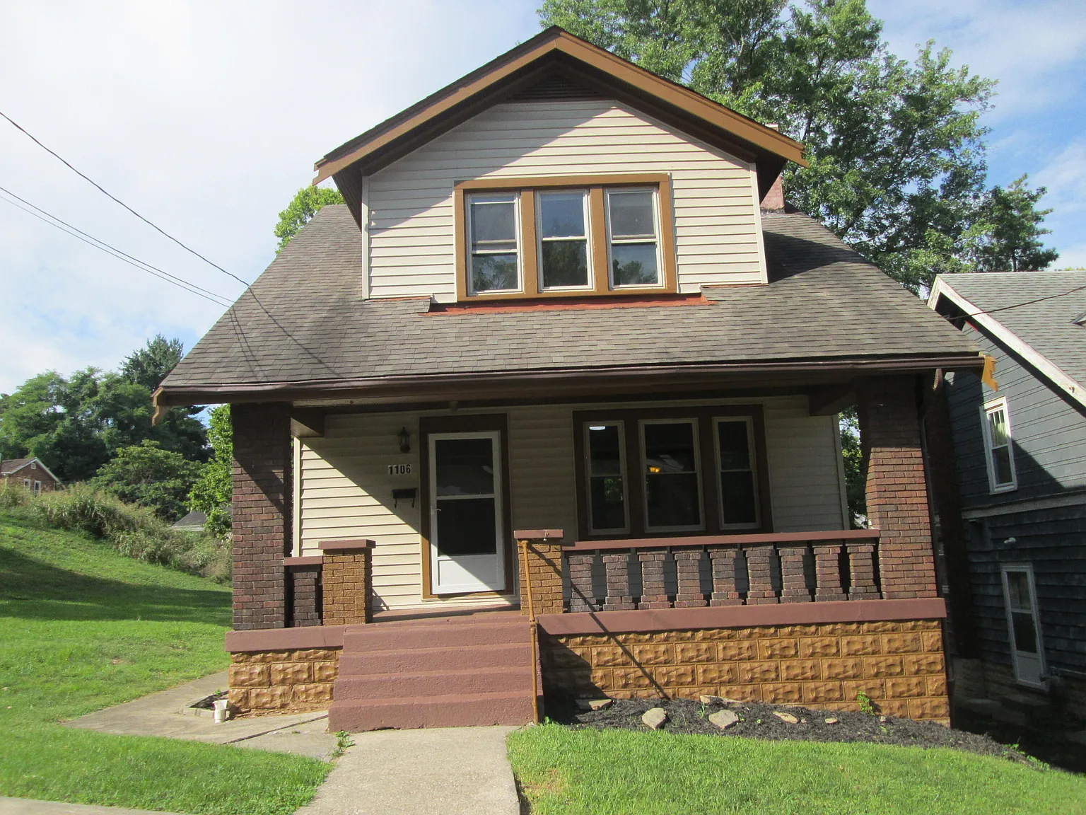 1106 McKinney Ave photo 1