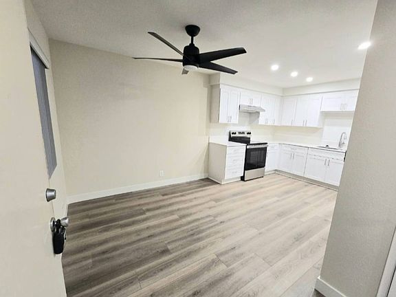 2nd image of 2101 Vine St #211