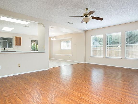 5th image of 15406 Corian Creek Dr