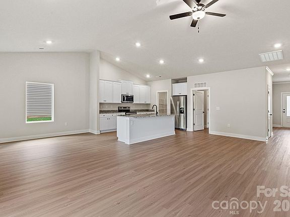 5th image of 4116 Bolo Dr