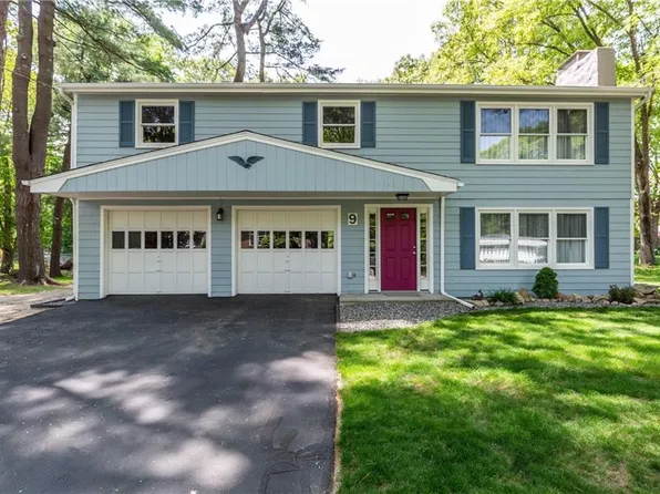 9 Marie Dr, Coventry, RI 02816