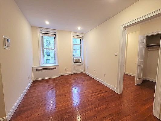 1st image of 410 W 44th St APT 7