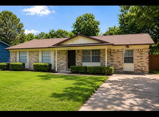 2704 Foxcroft Cir, Denton, TX 76209