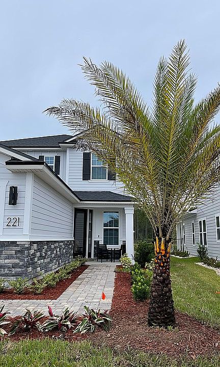 1st image of 221 Creekmore Dr