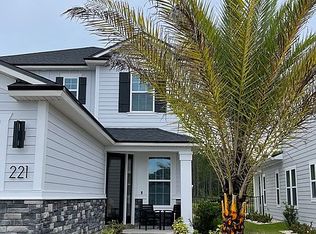 221 Creekmore Dr, Saint Augustine, FL 32092