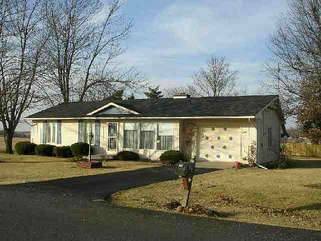 1st image of 2640 Adams Dr