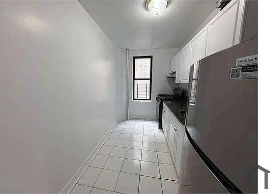 1550 Townsend Ave #4B — Photo 6