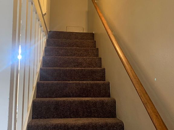 4th image of 2810 N Chester Ave APT B