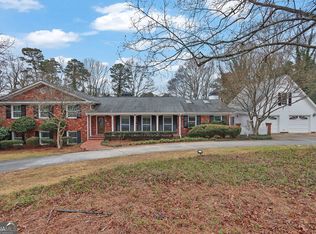 326 Fayette Dr, Winder, GA 30680