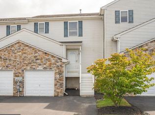 2454 Greenview Cmns, Quakertown, PA 18951