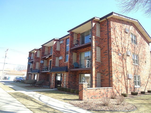 1st image of 6308 W 64th Pl #B-1