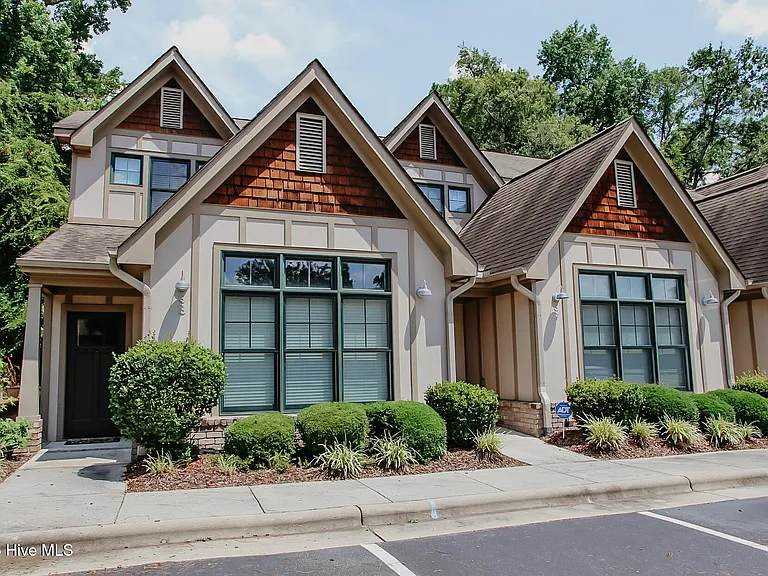 38 Elk Ridge Ln — Photo 1