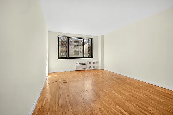 Rented by Charney Real Estate LLC | media 1
