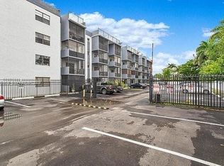 Brookview Condo, North Miami, FL 33161