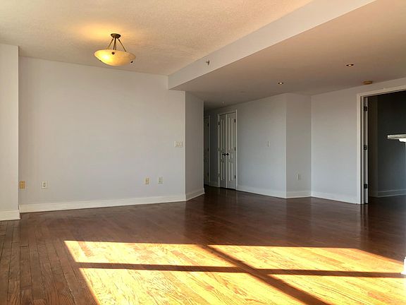 3rd image of 4301 Park Ave APT 6H