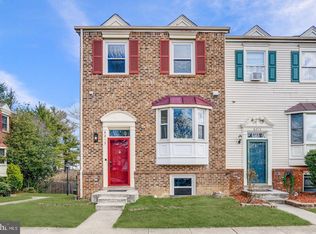 8213 Roxbury Dr, Alexandria, VA 22309