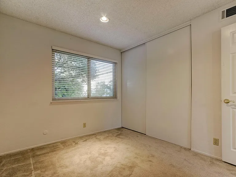 10981 Lucky Oak St — Photo 5