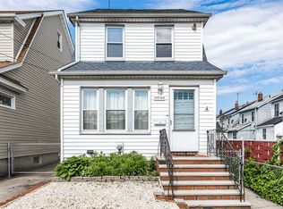 137-10 97th St, Jamaica, NY 11417