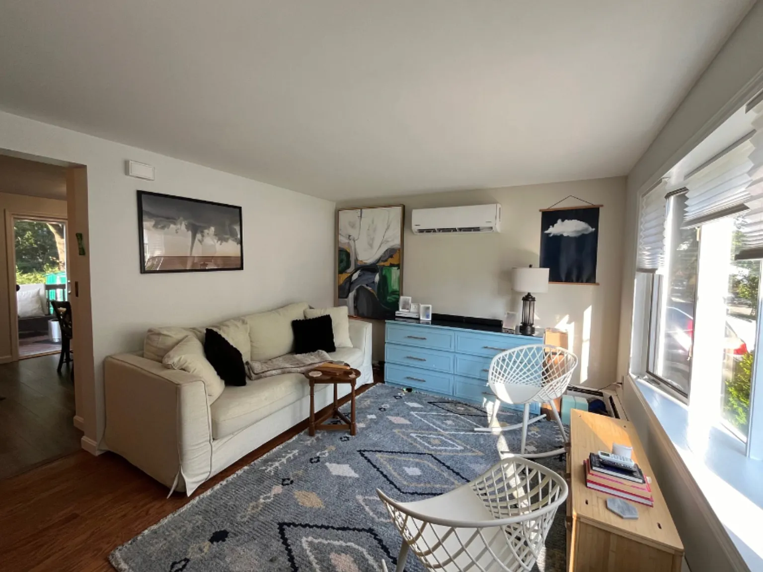 2 bed, 1.5 bath, 1200 sqft, $2,500 — Photo 2