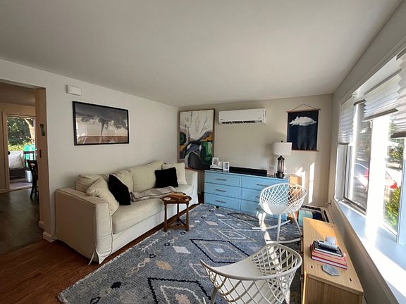 2nd image of 19 Blithewood Ave