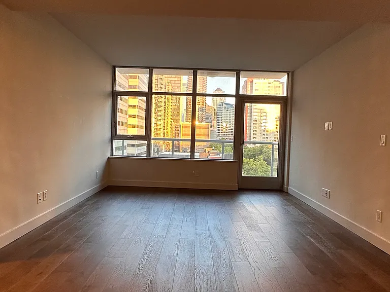 588 Bell St #809S — Photo 15