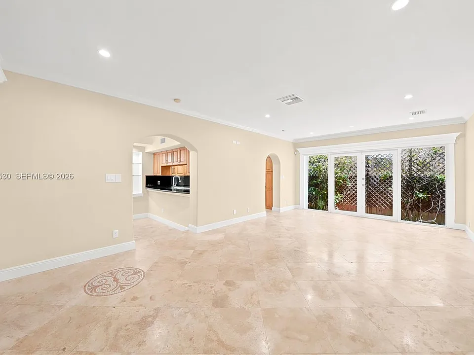 2301 Tequesta Ln #2301