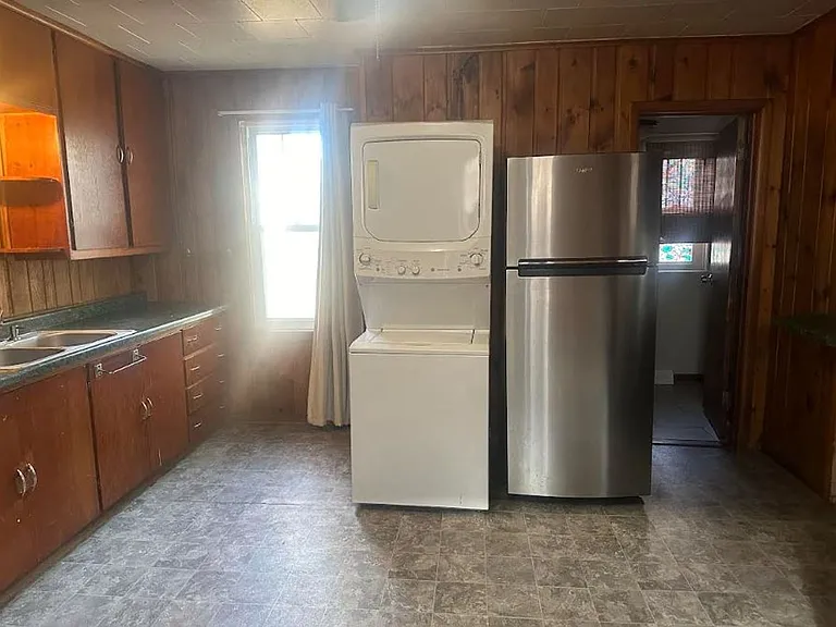 2214 California St NE — Photo 24