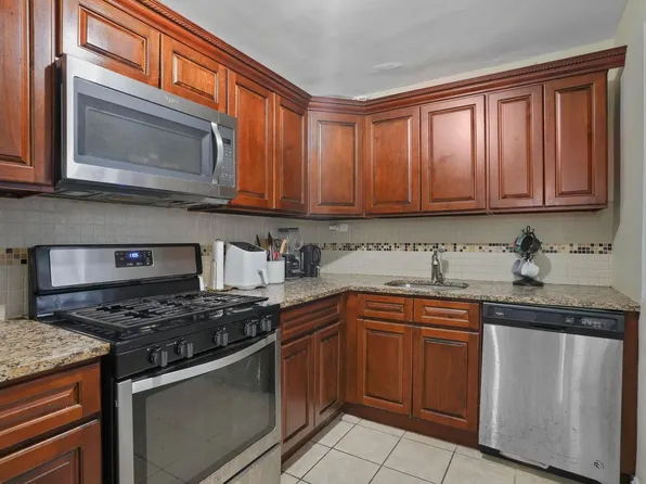 1200 East 53rd Street image 2 of 10