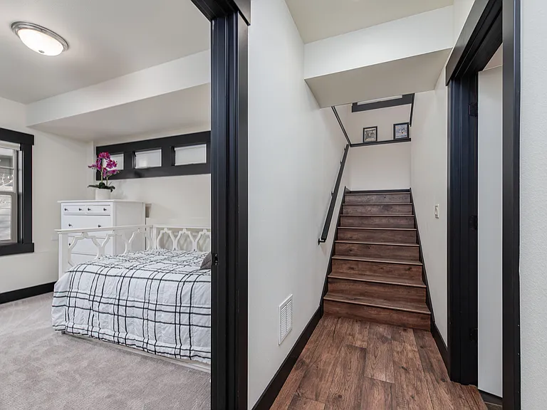 2340 NW Bens Ct — Photo 24