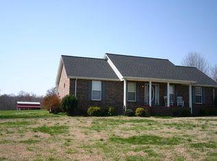 202 Frog Pond Cemetery Rd, Lafayette, TN 37083