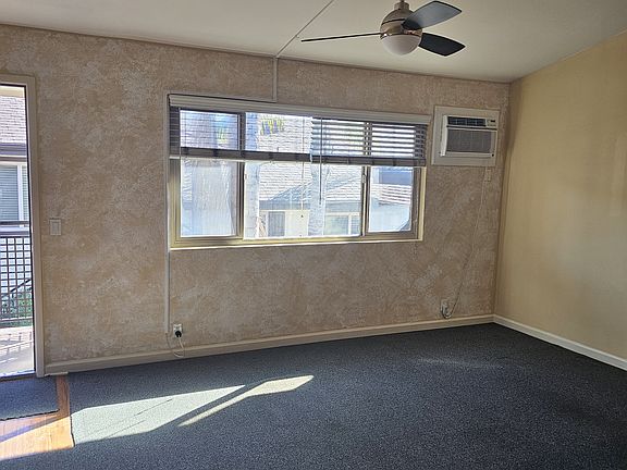 5th image of 5562 Adelaide Ave Unit 17