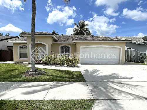 15128 SW 173rd Ter Photo 1