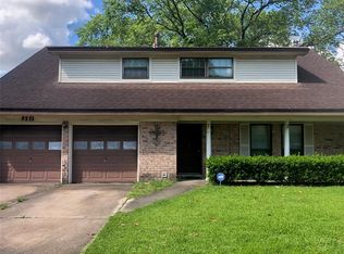 3221 Stratford St, Pearland, TX 77581