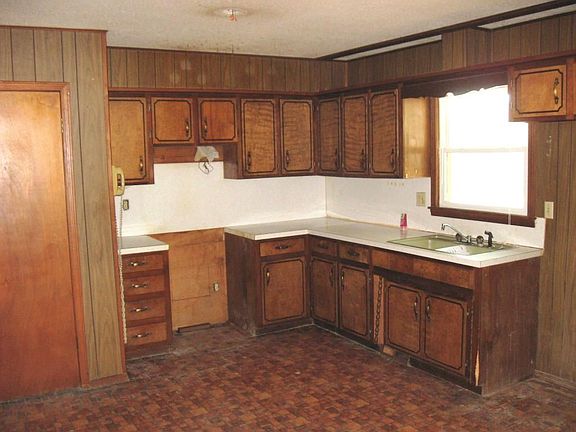 3rd image of 407 S Howard St