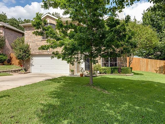 3rd image of 1109 Summerbrook Dr