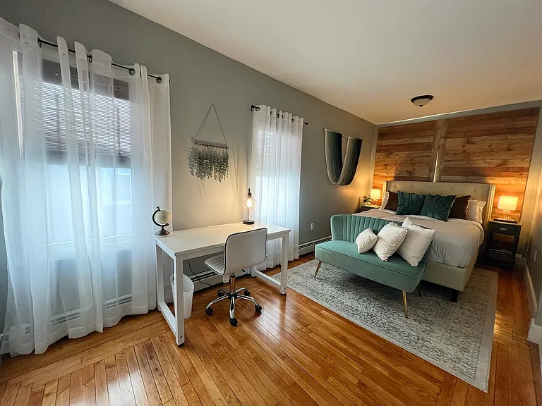 194 Messer St #2 — Photo 7