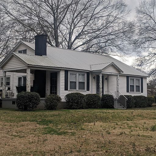 2nd image of 1709 Hillyer Dr