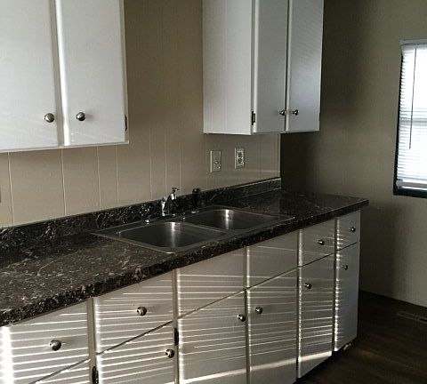 Lots of storage in Kitchen!