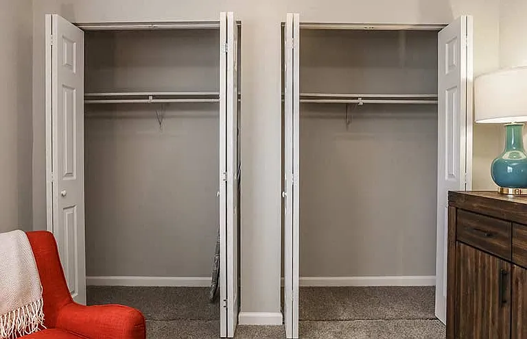 The Reserve at 77 Apartment Homes — Photo 9