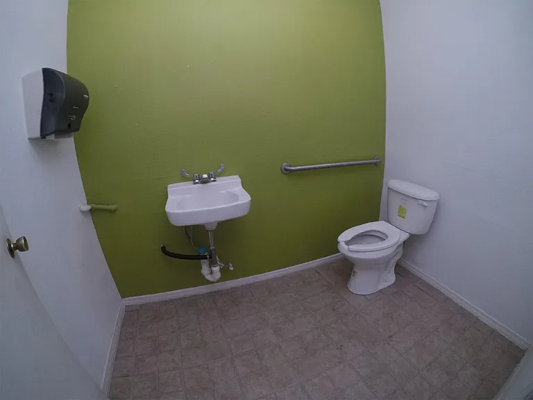 4700 N Mesa St #D2 — Photo 9