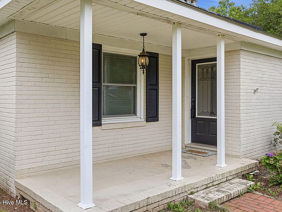 5th image of 2702 Jackson Drive