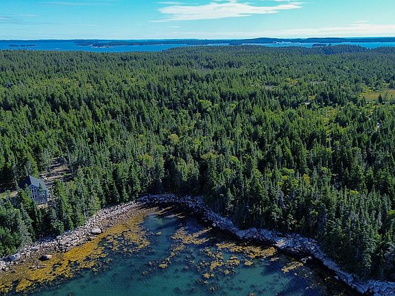3rd image of 463 Black Duck Cove Road