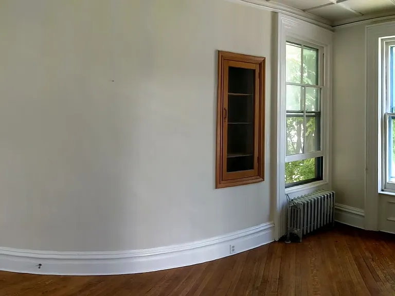 125 W Green St — Photo 24