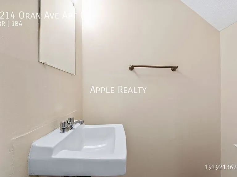 4214 Oran Ave #C — Photo 12