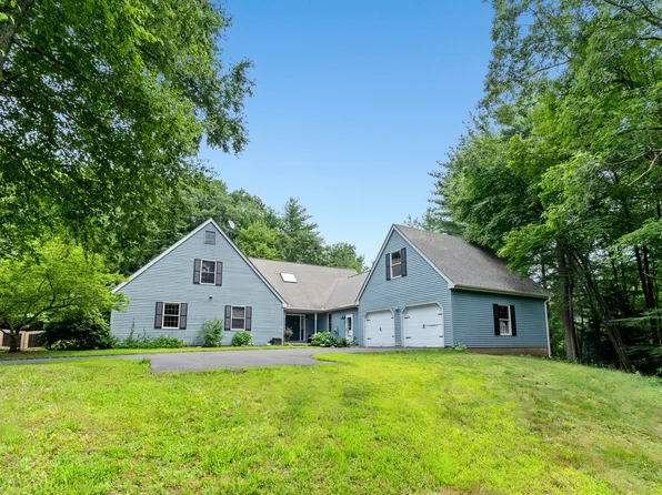10 Pheasant Run, Granby, CT 06060