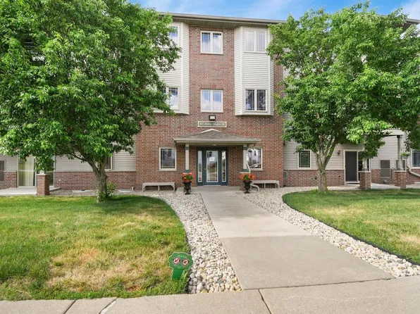 102 PRAIRIE HEIGHTS Drive #212, Verona, WI 53593