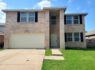 1613 Rialto Way, Justin, TX 76247