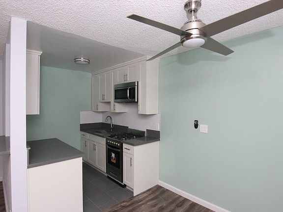 3rd image of 449 N Hoover St APT 9
