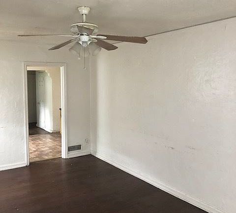 3rd image of 325 Fountain Ave APT 4